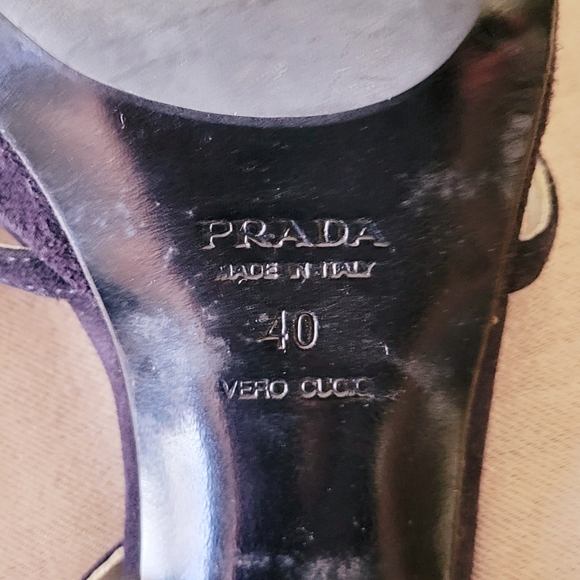 Heels - Picture 3 of 4